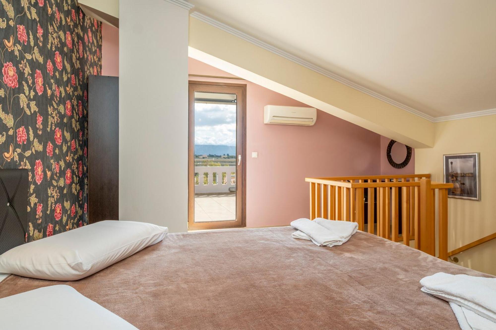Areti Suites Kathiana Экстерьер фото